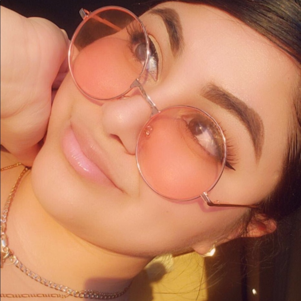 Meet your Posher, Zero'